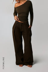 Sheveta Form-Ribbed Gallerie Long Sleeve Top - Brown Sugar